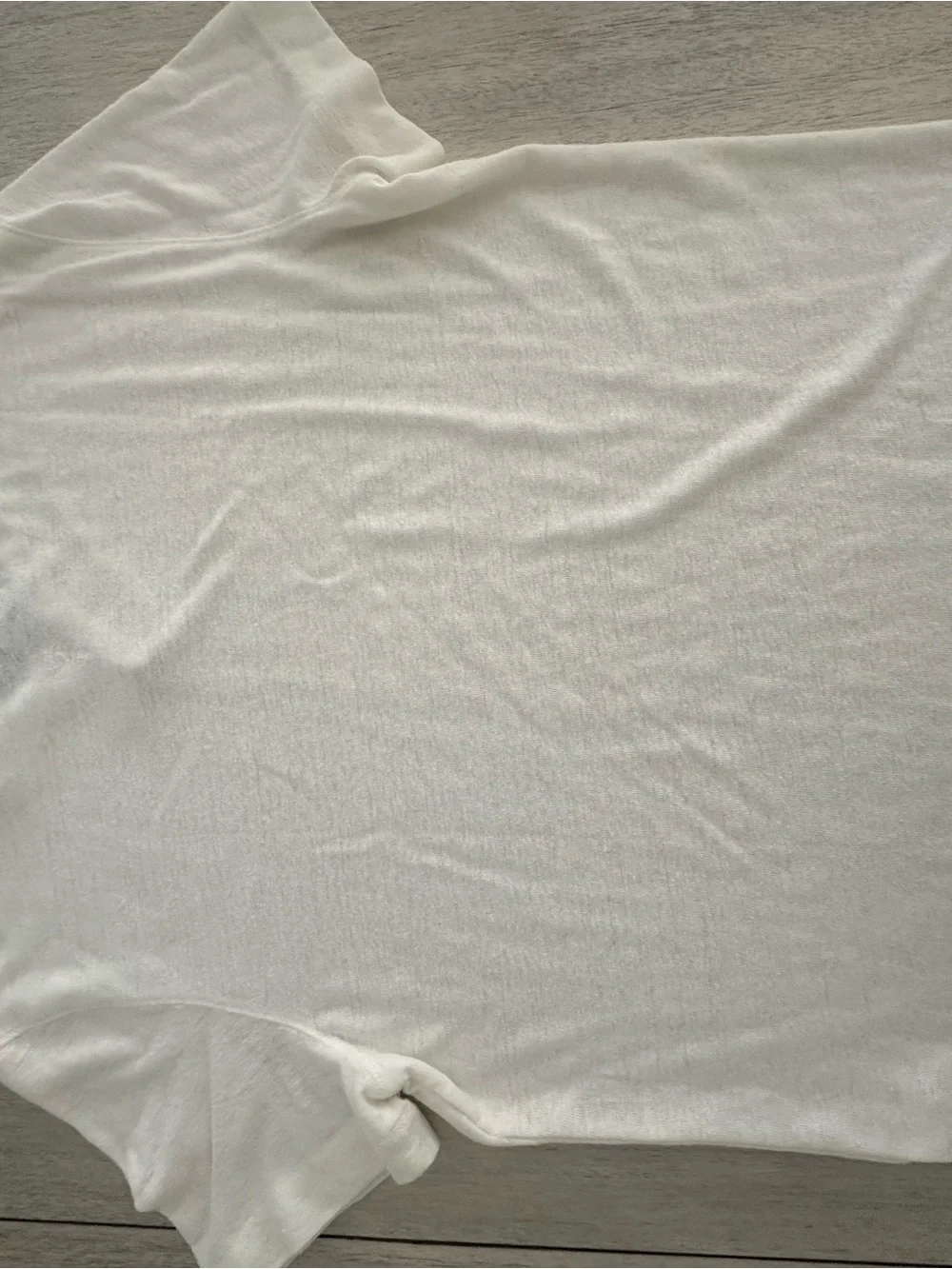 Banana Republic Men's Cream V-Neck Short-Sleeve Knit Sweater